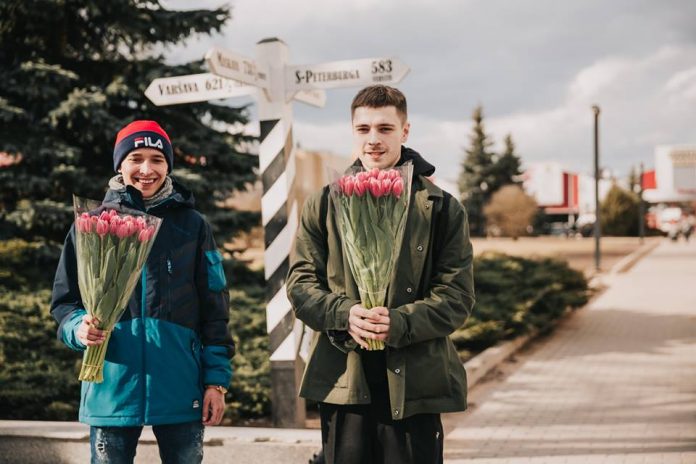 8 марта