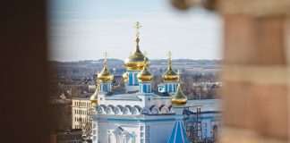 Вид с лютеранской кирхи в Даугавпилсе. Март 2019 года. Фото: Сергей Соколов