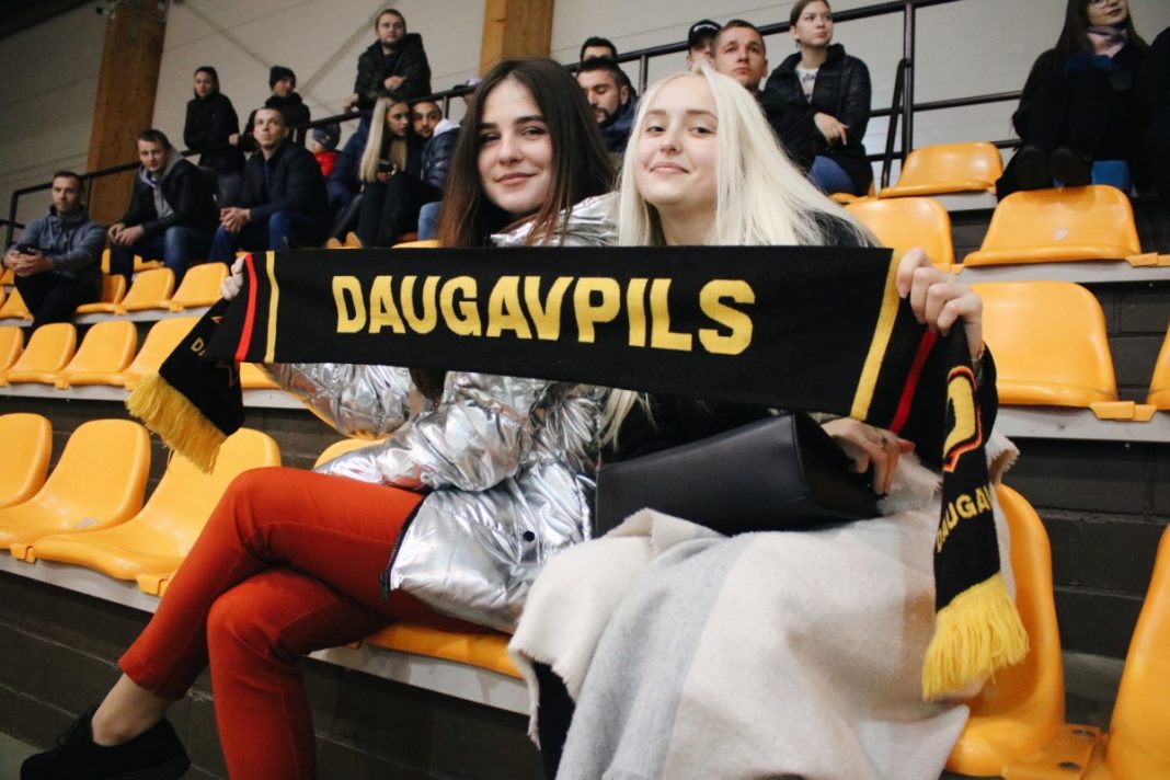 karina-sleva-i-masha_