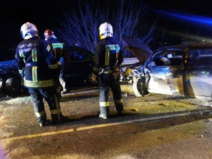 Авария в Даугавпилсе 5 декабря 2019 года. Фото: gorod.lv Авария в Даугавпилсе 5 декабря 2019 года. Фото: gorod.lv