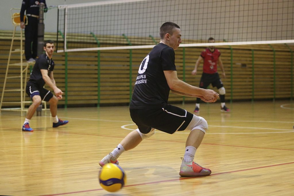 «Эзерземе/ДУ» - «Лимбажи». Даугавпилс, 12 декабря 2019 года. Фото: Сергей Кузнецов