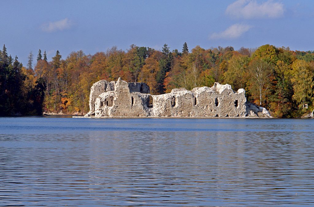 Кокнесский замок. Фото: Daarznieks, commons.wikimedia.org