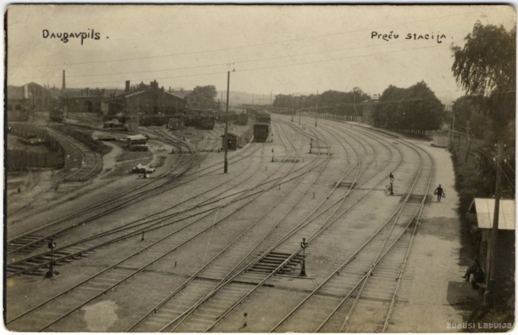 Даугавпилс, товарная станция (193- годы) Фото zudusilatvija.lv
