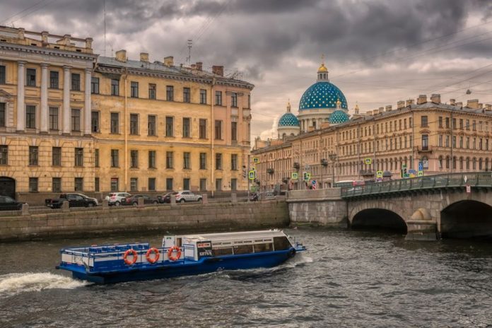 Санкт-Петербург, Фонтанка. 24 марта 2020 года. Фото Владимира Колесникова со страницы на фейсбуке Фото Петербург Санкт-Петербург, Фонтанка. 24 марта 2020 года. Фото Владимира Колесникова со страницы на фейсбуке Фото Петербург