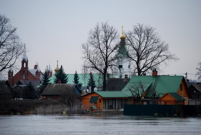 Ледоход и паводок 2013 года