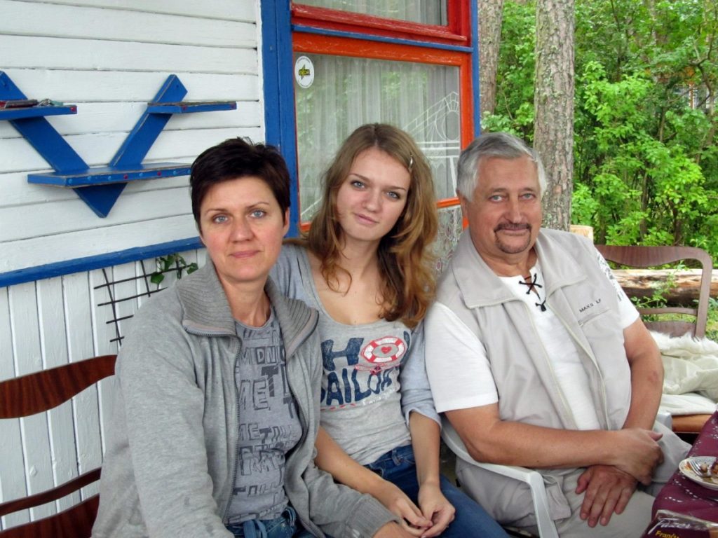 С дочкой Верой и супругом Владимиром. Фото из личного архива Светланы Окунь