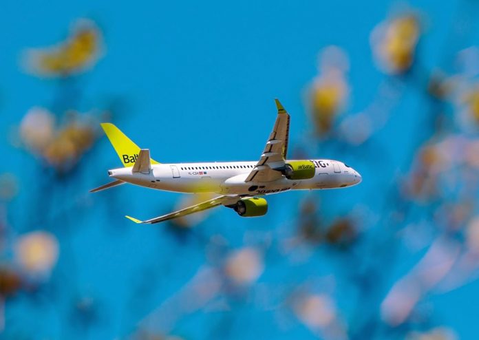 Фото со страницы airBaltic на фейсбуке Фото со страницы airBaltic на фейсбуке