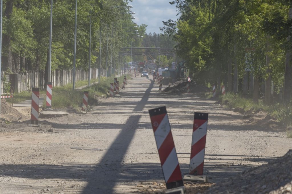Ремонт на улице Стиклу в Даугавпилсе. 5 июня 2020 года. Фото: Евгений Ратков