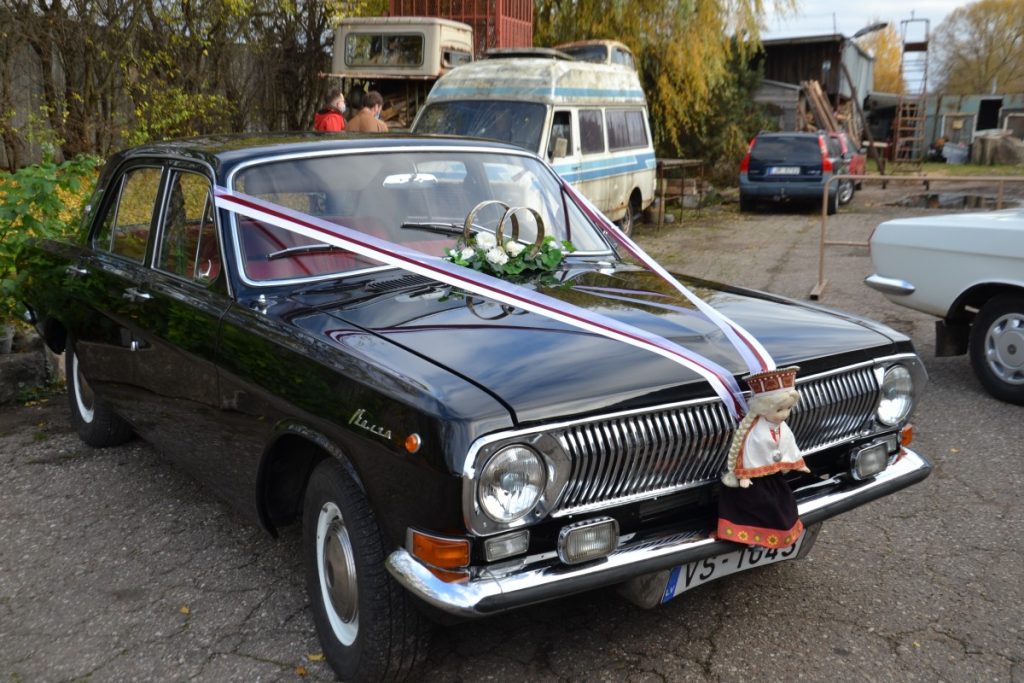 Ретро-гараж – частный музей советских автомобилей и атрибутики в Даугавпилсе. 2 ноября 2020 года. Фото: Елена Иванцова