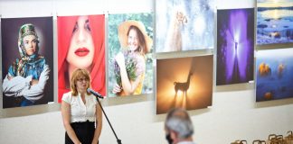 Народной фотостудии Ezerzeme F исполнилось 40 лет. Фотоистория Выставка к 40-летию Ezerzeme F «Мозаика мгновений». Даугавпилс, 6 ноября 2020 года. Фото: Сергей Соколов