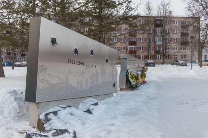 Памятный мемориал погибшим в афганской войне даугавпилчанам. 17 февраля 2021 года. Фото: Евгений Ратков