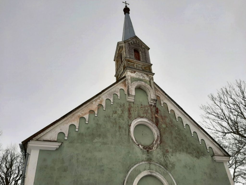 Церковь в Пенкуле. Фото: Виктория Трофимова-Гаике