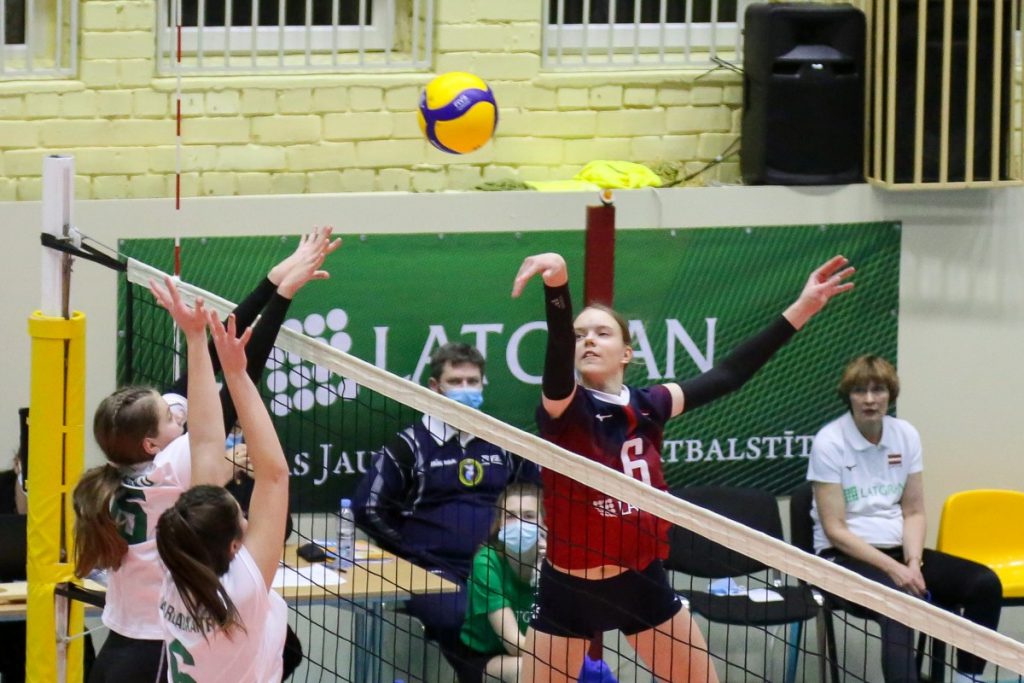 "Латвия" - "Литва". Матч 1-го квалификационного тура на Чемпионат Европы - 2021. Даугавпилс, 12 марта 2021 года. Фото: Сергей Кузнецов