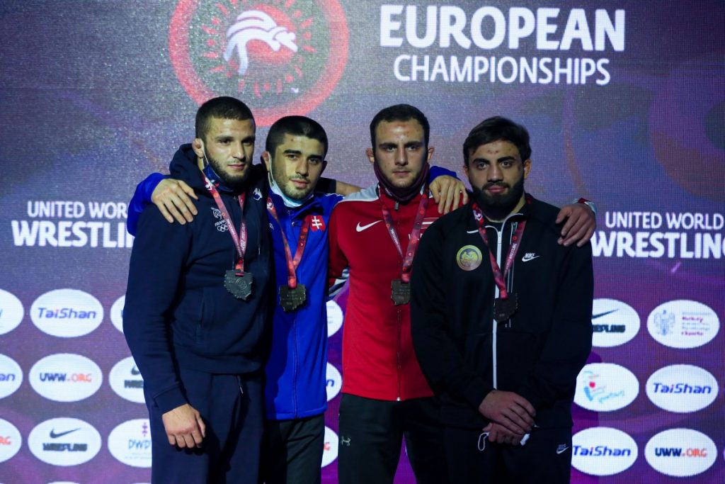Подиум чемпионата Европы. Фото: Dogukan Karadag / UWW
