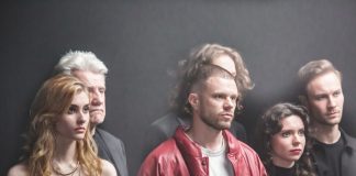 Акция протеста "Дай искусству дышать". Пресс-фото Сергей Филиппов