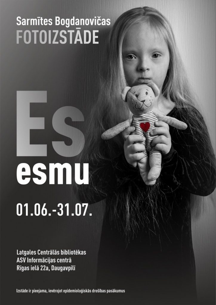 Выставка Сармите Богдановичи "Я есть". Изображение со страницы Latgales Centrālā bibliotēka на фейсбуке