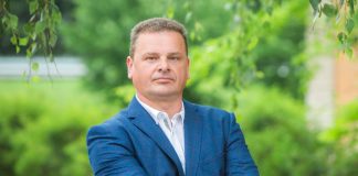 Директор похоронного агентства G.GRANTIS в Даугавпилсе Геннадий Возняк. Фото из личного архива