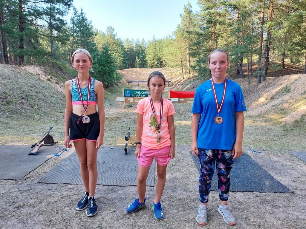 Открытый чемпионат спортшколы Даугавпилса по биатлону. Группа U 12. 9 июля 2021 года. Фото: Сергей Кузнецов