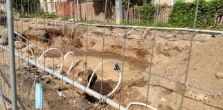 Прокладка водопровода на Юдовке. 25 августа 2021 года. Фото: Ирена Вилциня