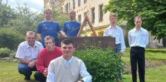 В филиале «Калкуны» теперь живут ребята из Бахмута (Украина). «Чайка» побывала у них в гостях Украинские ребята, которые живут теперь в филиале "Калкуны" Центра социальной опеки "Латгале". Фото: Инна Плавока (6 июня 2022 года)