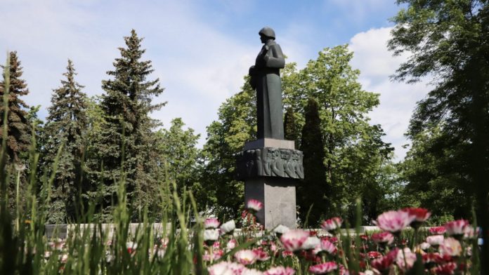 Памятник освободителям в Резекне. Фото: rezekne.lv Памятник освободителям в Резекне. Фото: rezekne.lv