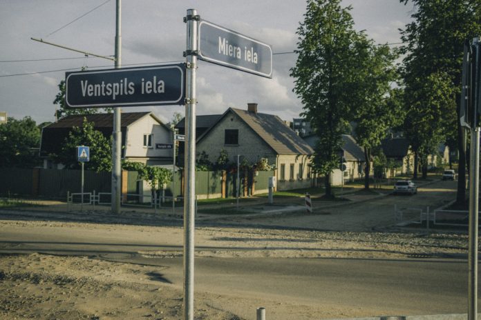 Улица Миера в Даугавпилсе. 5 июля 2022 года. Фото: Евгений Ратков