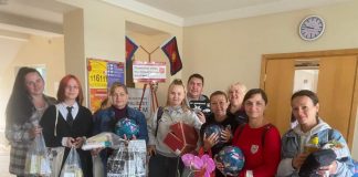 Гуманитарная помощь в Даугавпилсскои отделении Красного креста. Фото из архива Марины Споране