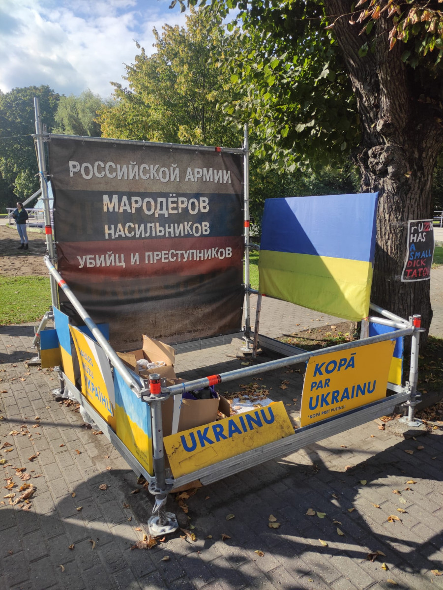 Антивоенный пикет в поддержку Украины в Риге. 24 сентября 2022 года. Фото: Настя Фёдорова