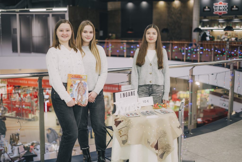 Выставка Школьных учебных предприятий в Даугавпилсе. 17 декабря 2022 года. Фото: Евгений Ратков