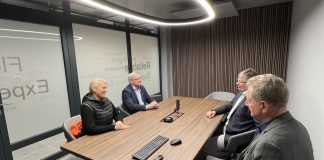 Переговоры с представителями предприятия Regula Baltija. Пресс-фото