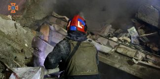 Ликвидация последствий ракетного удара по Подгородненской общине Днепропетровской области Украины. 3 июня 2023. Фото: Государственная служба Украины по чрезвычайным ситуациям