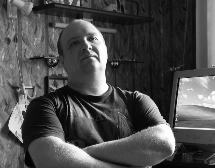 Андрей Прощенко (Андрон) - известный даугавпилсский музыкант и радиоведущий, умер 24 октября 2023 года в возрасте 59 лет. Фото с личной страницы Андрона на фейсбуке Андрей Прощенко (Андрон) - известный даугавпилсский музыкант и радиоведущий, умер 24 октября 2023 года в возрасте 59 лет. Фото с личной страницы Андрона на фейсбуке