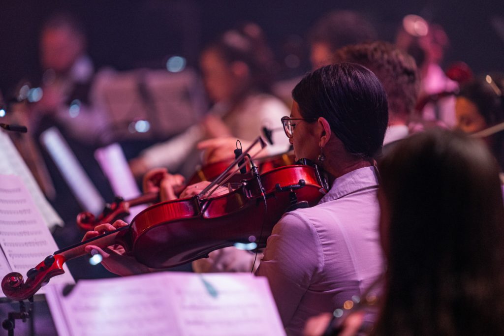 Концерт симфонического оркестра Lords of the Sound в Даугавпилсе. Большой зал Дворца культуры, 13 ноября 2023 года. Фото: Андрей Емельянов