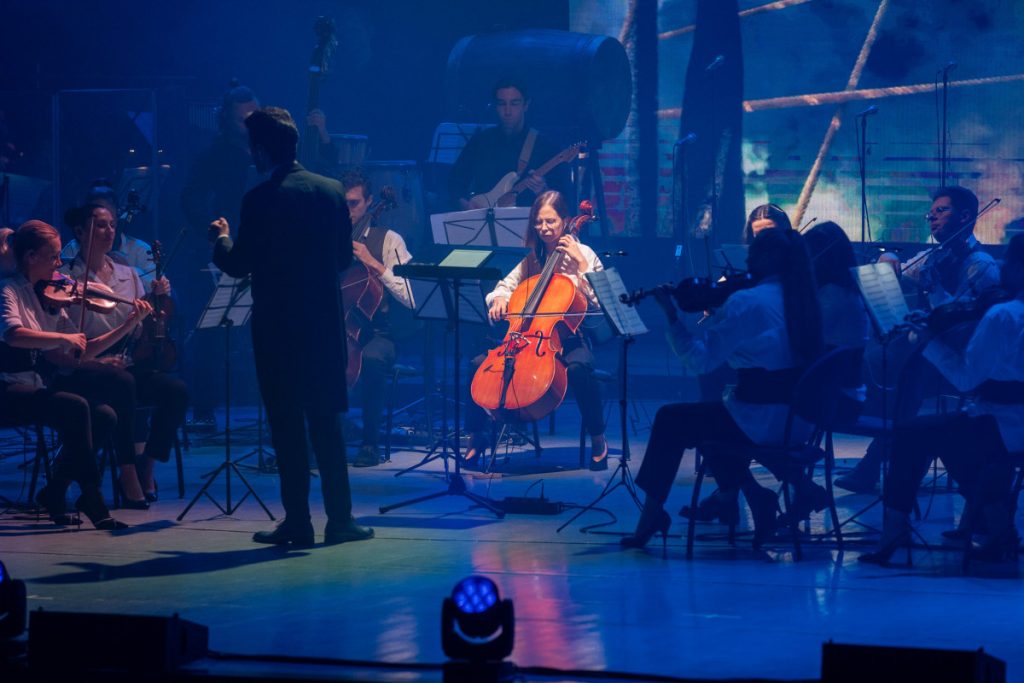 Концерт симфонического оркестра Lords of the Sound в Даугавпилсе. Большой зал Дворца культуры, 13 ноября 2023 года. Фото: Андрей Емельянов