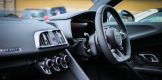На регистрацию автомобиля в Латвии владельцам зарегистрированных в РФ машин дали три месяца