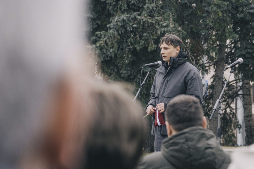 Вадим Богданов на митинге в поддержку Украины 24 февраля 2024 года. Фото: Евгений Ратков
