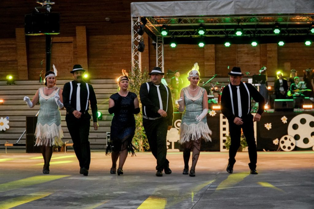 Танцы. Так проходило Лиго в Вишках в прошлом году. Фото: Festivāls Līgo Višķos / Facebook