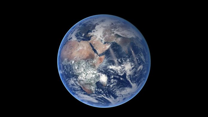 Так Земля выглядит из космоса. Фото: DSCOVR EPIC team / NASA