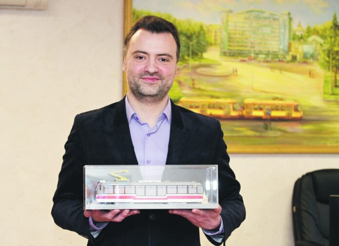 Роман Савицкий - лидер даугавпилсского списка "Союза зелёных и крестьян" на выборах 2025 года в самоуправления Латвии. Фото: Роман Кокшаров, 2017 год (со страницы Романа Савицкого на Фейсбуке) Роман Савицкий - лидер даугавпилсского списка "Союза зелёных и крестьян" на выборах 2025 года в самоуправления Латвии. Фото: Роман Кокшаров, 2017 год (со страницы Романа Савицкого на Фейсбуке)