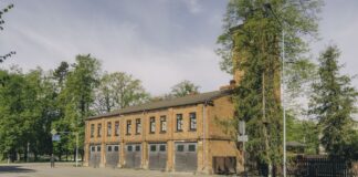 Бывшее здание первого даугавпилсского отделения Государственной пожарно-спасательной службы на Ригас, 1/3. 30 апреля 2025 года. Фото: Евгений Ратков