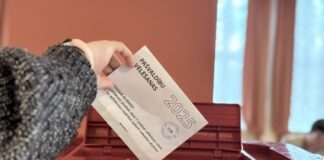 Выборы в самоуправления. Дом Единства (ул. Ригас, 22А). 3 июня 2025 года. Фото: Анна Луизе Рускуле