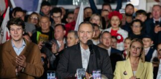 Новый президент Польши Кароль Навроцкий. Он баллотировался от национал-консервативной партии «Право и справедливость». Фото со страницы Навроцкого в Фейсбуке