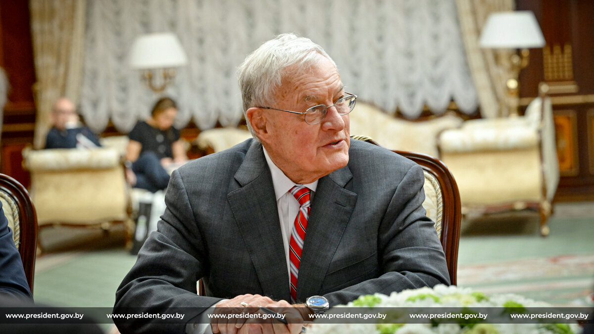 Спецпреставитель президента США Кит Келлог на встрече с Александром Лукашенко. Минск, 21 июня 2025 года