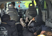 С начала этого года в Латвии началто 63 уголовных процесса за незаконную перевозку мигрантов или содействие их нелегальному пребыванию в Латвии. Последний такой случай произошёл 25 июля в Свентской волости Аугшдаугавского края. Фото: Valsts robežsardze