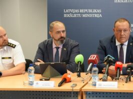 Пресс-конференция Министерства внутренних дел Латвии по поводу введения системы сотового оповещения. Фото: Iekšlietu ministrija