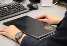 KNAB возбудил 74 дела из-за нарушений на выборах, все они связаны с нарушениями правил предвыборной агитации. Фото: KNAB