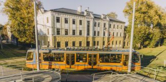 Общественный транспорт. Даугавпилс, октябрь 2024 года. Фото: Евгений Ратков