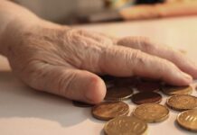 Индексация пенсий в Латвии ежегодно проводится 1 октября. Илюстративное фото: vitaliy-m / pixabay