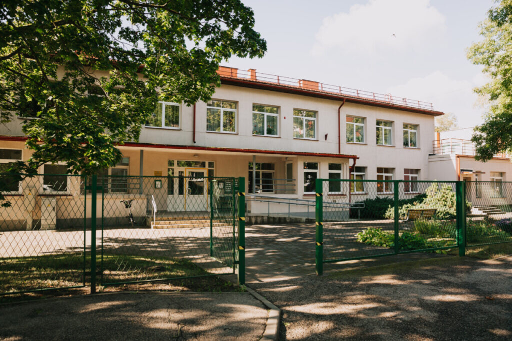 Дневной центр "Саскарсме" в Даугавпилсе (ул. Лиепаяс, 4). 15 сентября 2025 года. Фото: Ирина Маскаленко