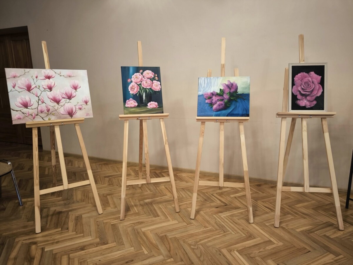 Работы художницы Инесе Миновой. Фото со страницы Инесе на Фейсбуке
